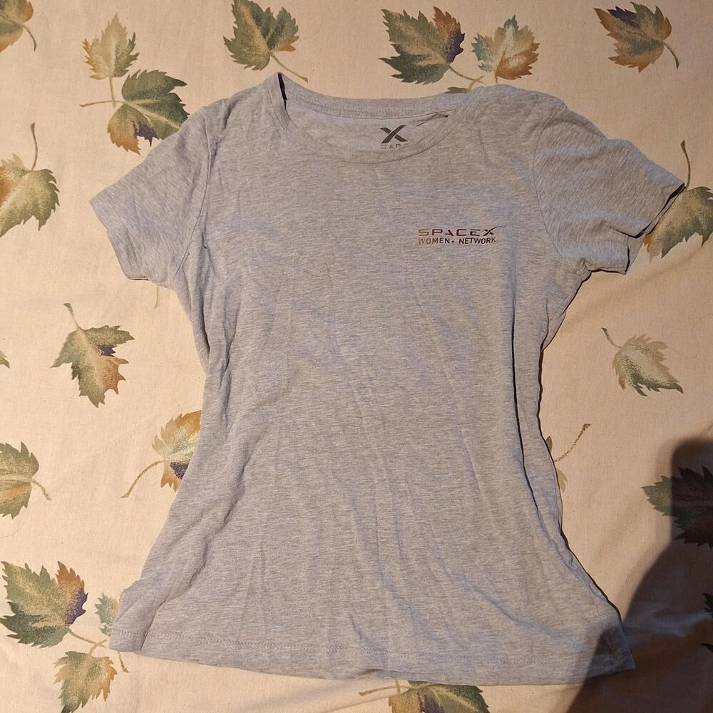 Unbranded Women's Grey T-shirt
